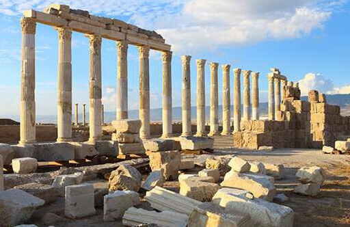 Denizli Gezilecek Yerler: Pamukkale'den Saklı Kanyonlara Keşif Rehberi