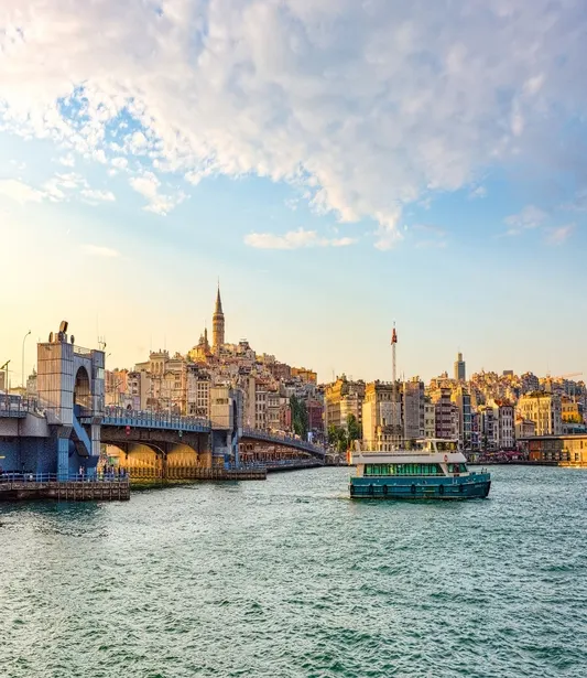 İstanbul'da Gezilecek Yerler: Tarihi ve Modern Rotalar